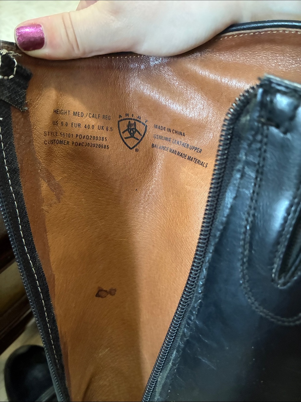 Ariat Women’s tall leather black English riding boots size 9 - Picture 2 of 2